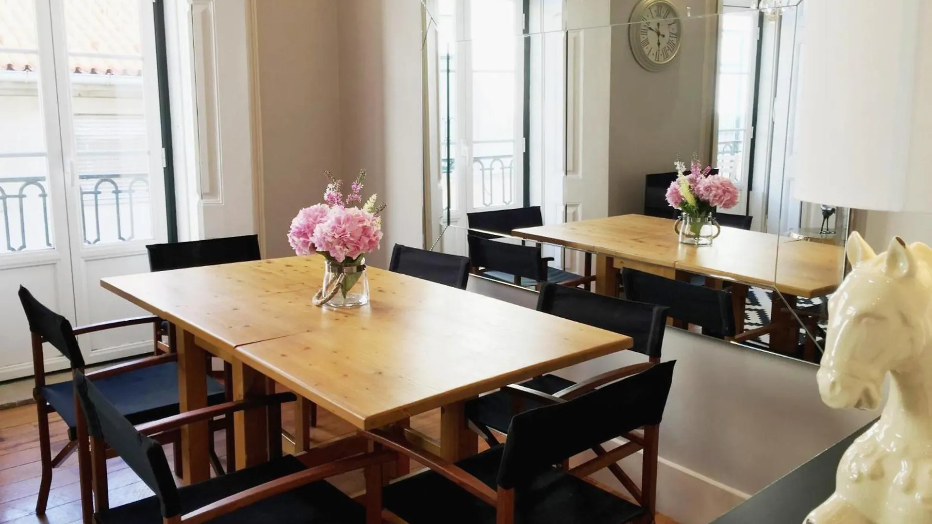 Sm2 Romantic Home By The Gardens Pr Real & Bairro Alto Lisbon Apartment