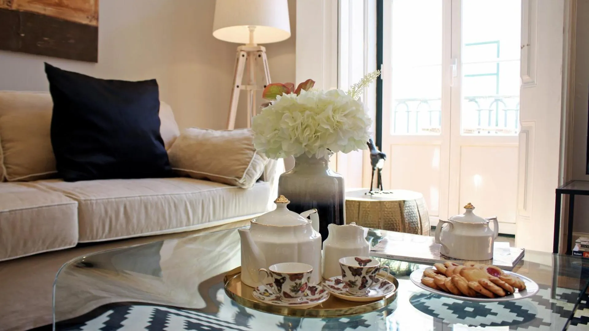 Sm2 Romantic Home By The Gardens Pr Real & Bairro Alto location